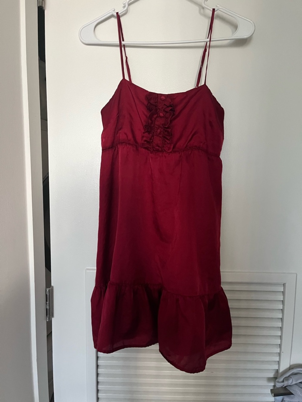 Heritage 1981 Burgundy Ruffle-Front Spaghetti Strap Slip